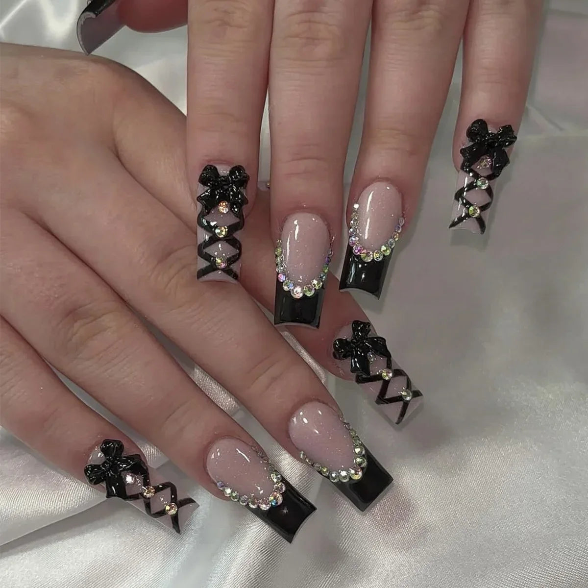 24pcs Press on Nails Short Almond Bowknot Black Press on Nails White Pearl Sweet French Tip Press on Nails Cute Nail Artificial